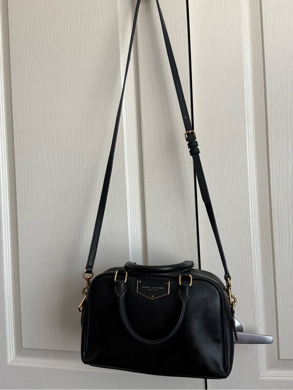 Marc Jacobs Black Leather Top-Handle Satchel Crossbody - Picture 3 of 14